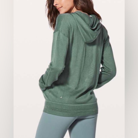 Lululemon Wake Up & Go Sweater
Graphite Green 6 *no tag see measurement - Picture 2 of 10